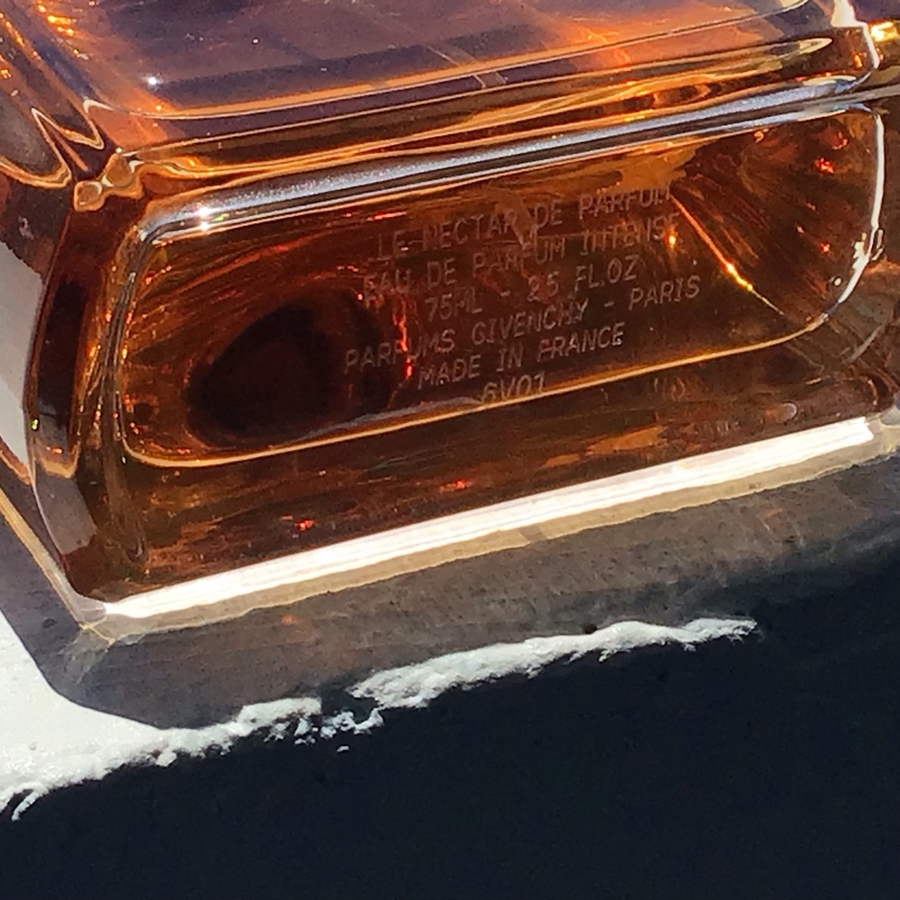 Givenchy Dahlia Divin Paris Le Nectar de Parfum Eau de Parfum Intense 75ml - Picture 6 of 6